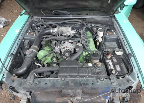 2002 Ford Mustang Gt из США, поврежденный, VIN 1FAFP42X62F240196